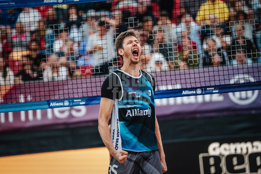 Beachvolleyball | Männer | Allianz German Beach Tour 2024 | Tourstop Kühlungsborn 2 | 17.08.2024 | Milan Sievers jubelt