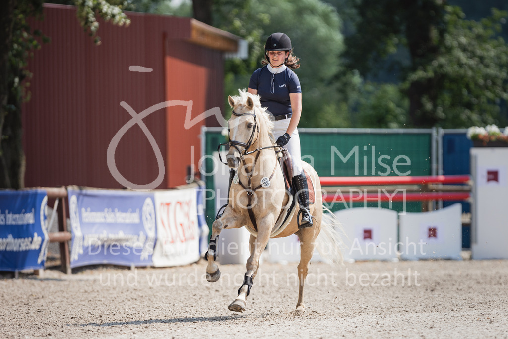 220703_A2-Spr-914 | WBO-Turnier Mühlen
03.07.2022
A**-Springen
