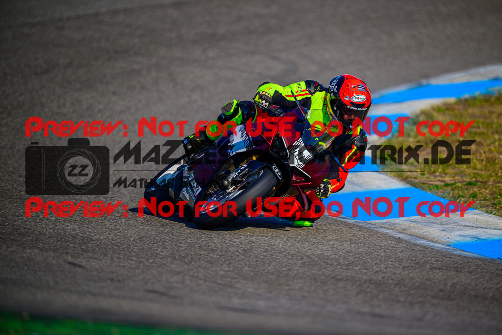 MaZZes_Fotomatrix_20250929_6007705_1527 | WEISS