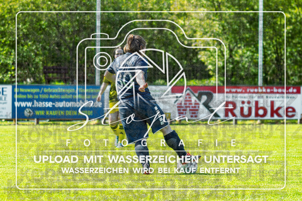 Kreisliga Damen HKCE - SG Fulde vs. Sportfreunde Bispingen | Julia Schmidt (Sportfreunde Bispingen #30); Kreisliga Damen HKCE - SG Fulde vs. Sportfreunde Bispingen am 26.04.2026 in Zentralstadion, Fulde - Realisiert mit Pictrs.com