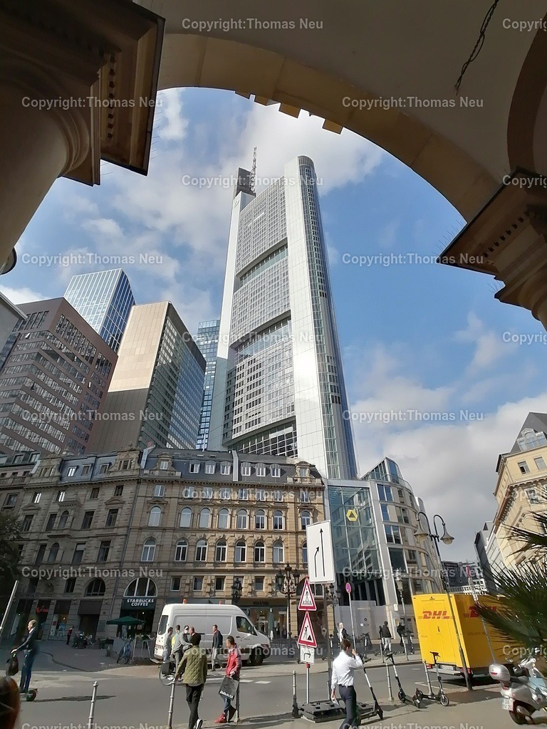 6168C08E-5B7C-41E4-83EE-4210DC9A70FA | Stadt der Kontraste, Mainhatten,Frankfurt, Architektur