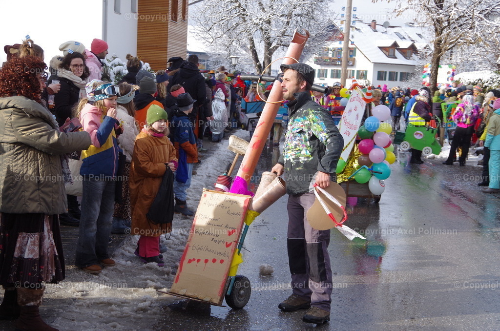 IMGP2366 | fotografiert von Axel PollmannLeonhardi Wallfahrt Benediktbeuern und Murnau, Fronleichnam, Fasching, Landschaft im Loisachtal und Benediktbeuern  - Realized with Pictrs.com