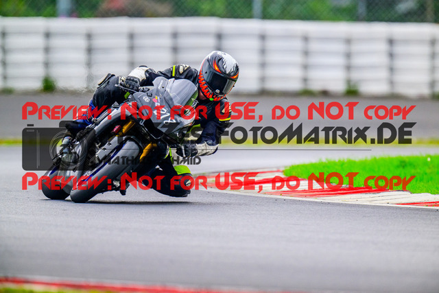 MaZZes_FotoMatrix_240910_6007705_2-42 | WEISS