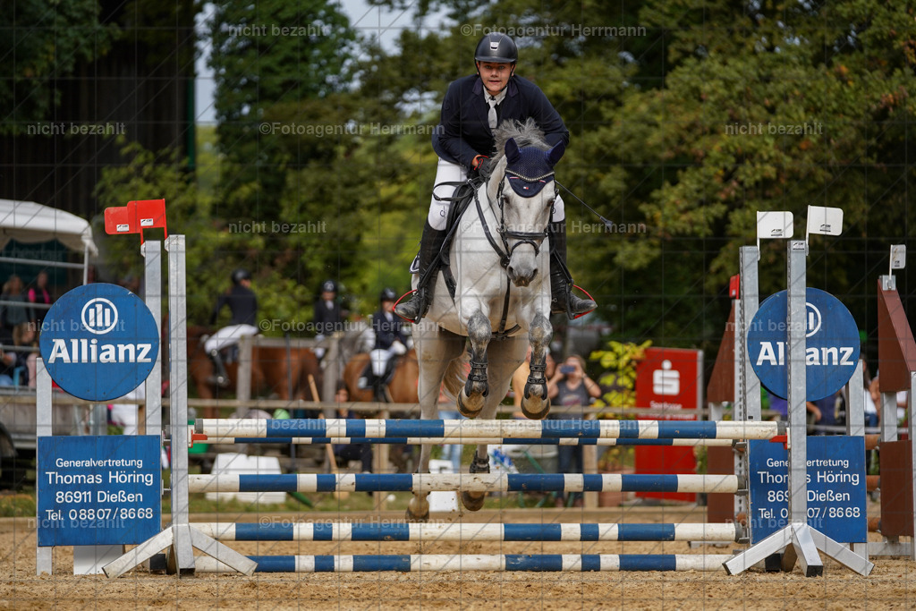 20231008-SN_01313 | Diessen am Ammersee, 2023, Dressur- und Springturnier, Reitsport, Turnierfotografie, Pferdebilder, Reitbilder, Turnierfotografen Bayern, Fotoagentur Herrmann