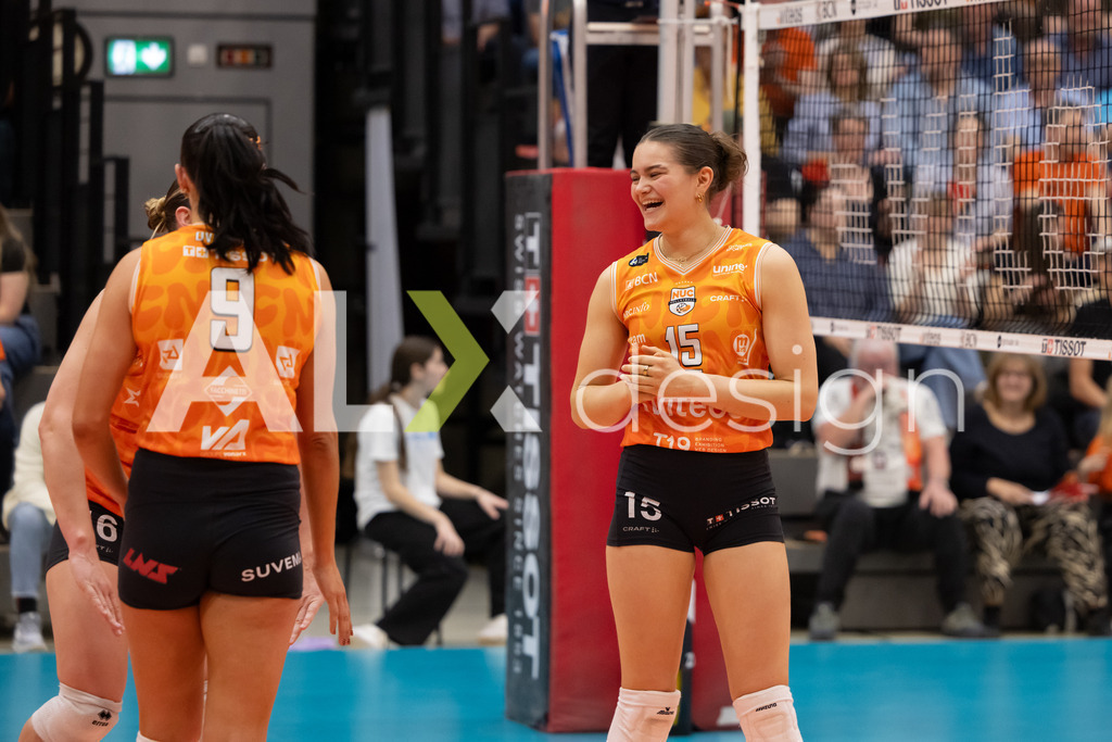 Volleyball I Frauen I Saison 2025-2026 I Volleyball NLA | Women I  Playoffs Finals 1/5 I viteos NUC - VC Kanti Schaffhausen I 06.04.2026 | 15 Alix De Micheli (CH) (Viteos NUC) – Mitte - Realisiert mit Pictrs.com