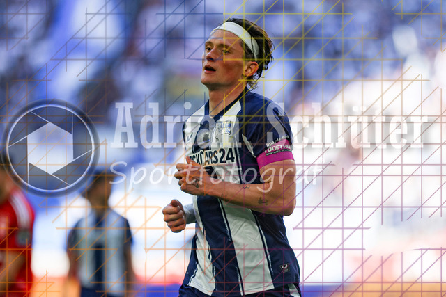 22.03.2026, GER, Fussball, Herren, 2. BL, Saison 2025/2026, Fortuna Düsseldorf - Hertha BSC Berlin | Fabian Reese (Hertha) schaut 