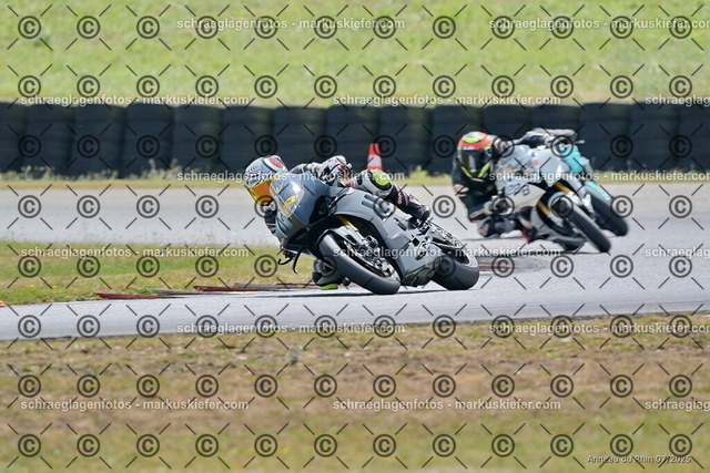 25bt04-1420 | markuskiefer.com - Realisiert mit Pictrs.com