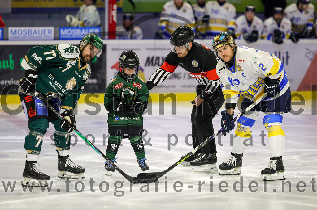 2026-01-09_021_TSV_Erding_gegen_Stuttgart_Rebels | Erding, Deutschland, 09.01.2026:Eishockey, Oberliga Süd 2025 / 2026, 35. Spieltag, TSV Erding gegen Stuttgart Rebels, Endergebnis: Philipp Michl (Erding Gladiators, #77)Foto: Christian Riedel / fotografie-riedel.net