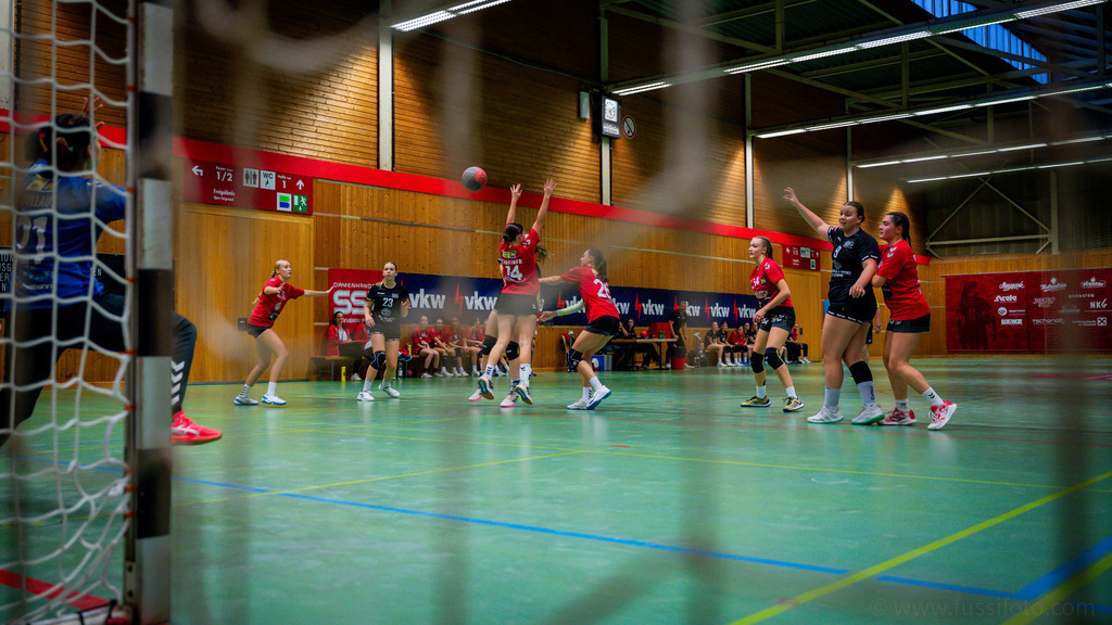 2024-09-28-ssv-st.pölten-U18-202 | "Fussifoto.com – Ihr Ansprechpartner für hochwertige Fotografie! Entdecken Sie kreative Bilder und professionelle Dienstleistungen. Kontaktieren Sie uns für Ihre Projekte!"