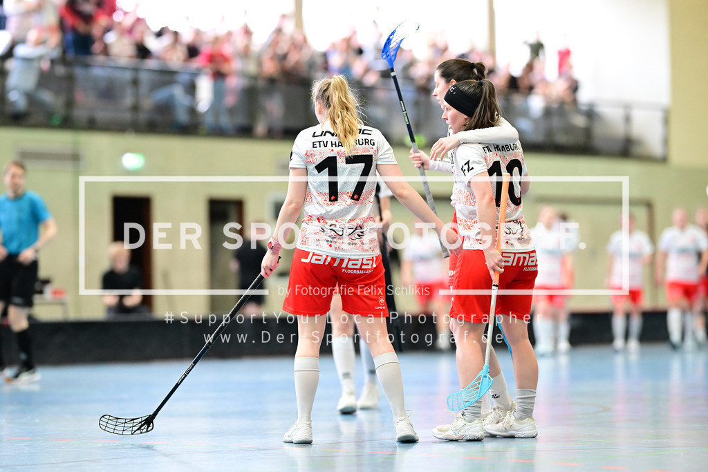 Floorball I Frauen I Saison 2023-2024 I 1. Frauen Floorball-Bundesliga I Playoffs 3. Spieltag I ETV Lady Piranhhas Hamburg - Dümptener Füchse I 48459 | Der Sportfotograf. - Realisiert mit Pictrs.com