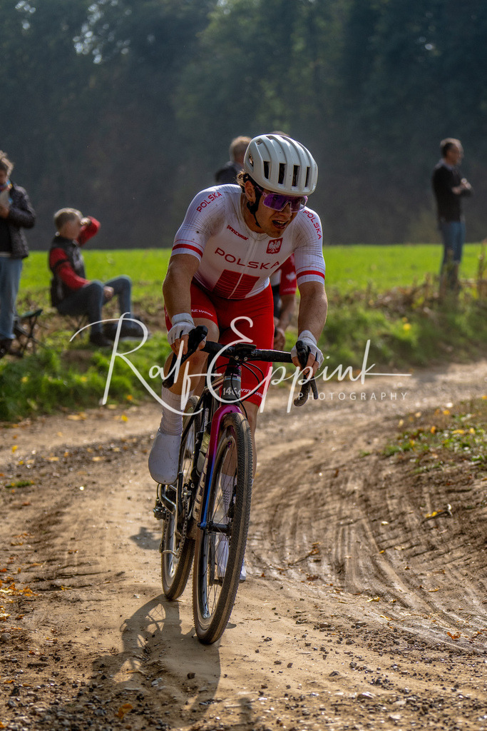 Ralf Eppink Photography 20251012_DSC04970 | Sportfotografie, Eventfotografie, Porträtfotografie, Radsport Fotograf, Triathlon Fotograf, Düsseldorf Fotograf, Köln Fotograf, Actionfotografie, Teamfotografie, Peoplefotografie, Business Portraits, Veranstaltungsfotografie, Reportagefotografie - Realisiert mit Pictrs.com