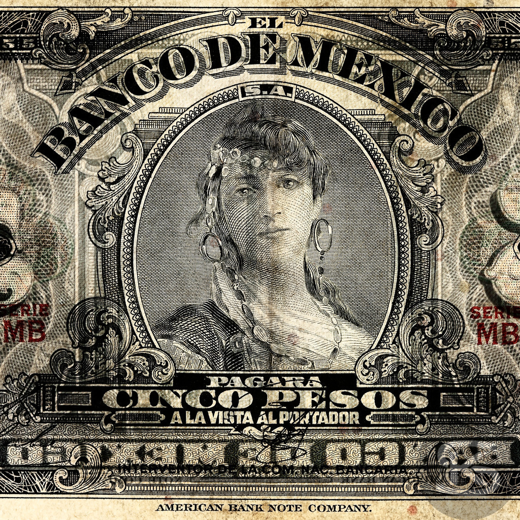 MEXIKO - Zigeunerfrau "La Gitana" | Entdecken Sie "Gesichter der Währungen" – eine einzigartige Fotoserie von Stefan Kuhn, die Banknoten aus aller Welt als Kunstwerke neu interpretiert. Vorder- und Rückseite verschmelzen zu faszinierenden Kompositionen.  - Realisiert mit Pictrs.com