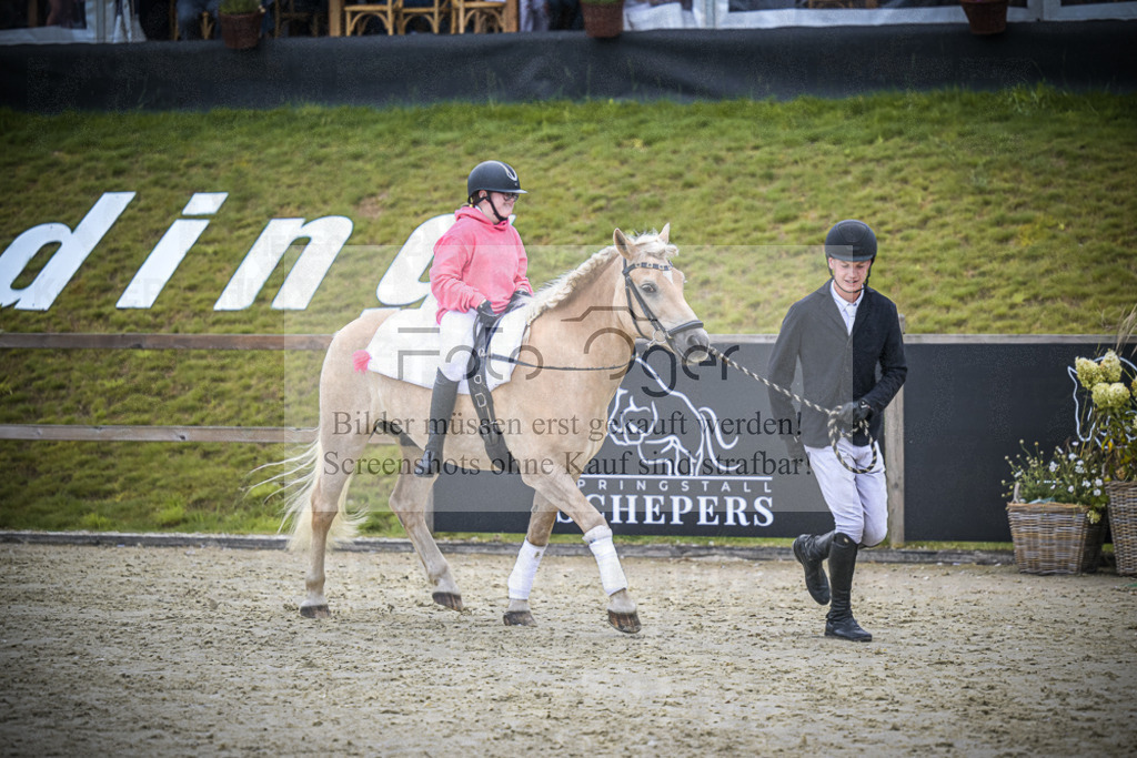 DOS_0255 | Entdecke hochwertige Reitturnierfotos von Foto Oger. Professionell, emotional und authentisch – jetzt Lieblingsmomente im Shop bestellen.Deutschlandweite Turnierfotografie. - Realisiert mit Pictrs.com