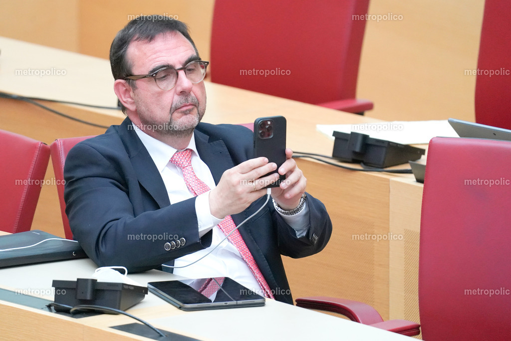 Klaus Holetschek (7) | Metropolico