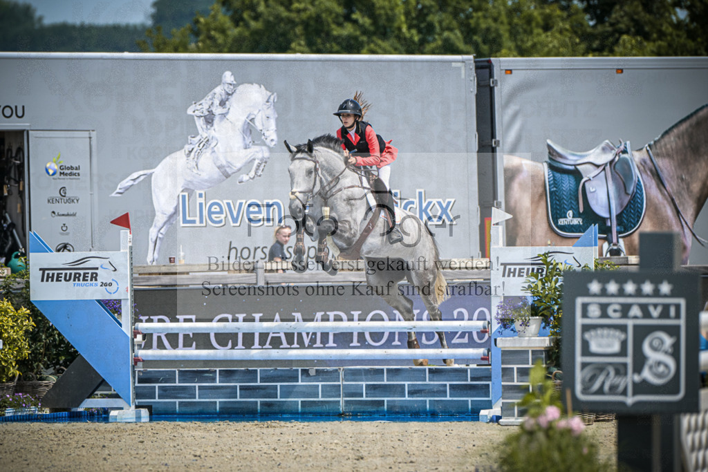 DOS_3832 | Entdecke hochwertige Reitturnierfotos von Foto Oger. Professionell, emotional und authentisch – jetzt Lieblingsmomente im Shop bestellen.Deutschlandweite Turnierfotografie. - Realisiert mit Pictrs.com