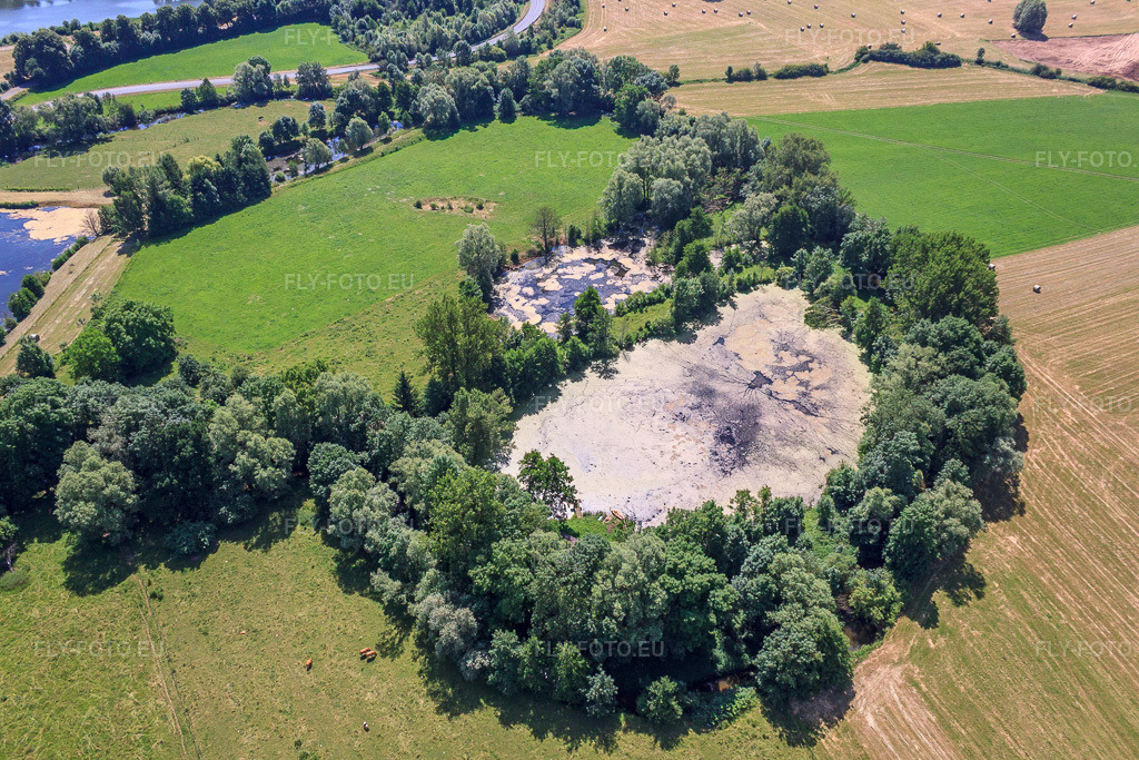 Vue aérienne: Étang à Gavisse dans le département Moselle, France – .Photo: IMG_29670.jpg prise le 27/06/2010 par Werner Riehm/FLY-FOTO.eu – Résolution de l'original: 4752 x 3168 px