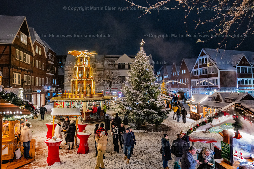 Stade Weihnachtsmarkt Pferdemarkt Schnee Winter_ELS_8390051223 | Stader Weihnachstmarkt - Realisiert mit Pictrs.com