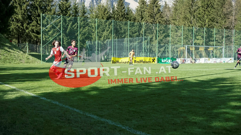 AUSTRIA U15 - MEXICO U15 | Spielszene ; AUSTRIA U15 - MEXICO U15 am 29.04.2022 in Arnoldstein
(Sportplatz), AUSTRIA, (Photo by Ernst Krawagner sport-fan.at) - Realisiert mit Pictrs.com