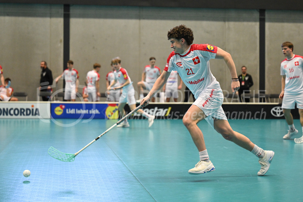 Switzerland B U19 vs Switzerland U19 - 4. February 2024 | Switzerland B U19 vs Switzerland U19
U19 Men International Matches in Switzerland
GoEasy Arena, Siggenthal Station
Switzerland defender #21 Florin Fehr.
Credit: Markus Aeschimann | <a href="https://www.markus-aeschimann.ch">Sportfotografie Markus Aeschimann</a> | <a href="https://www.instagram.com/sportfotografie.aeschimann">@sportfotografie.aeschimann</a> - Realisiert mit Pictrs.com
