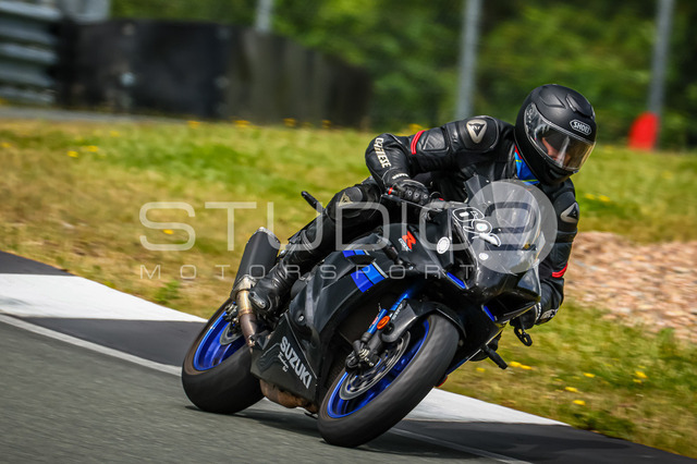 0690-260606BB-016_690 | Deine Full-Service-Agentur für ✔️Videoproduktionen und ✔️Motorsportfotografie Jetzt Angebot anfragen!