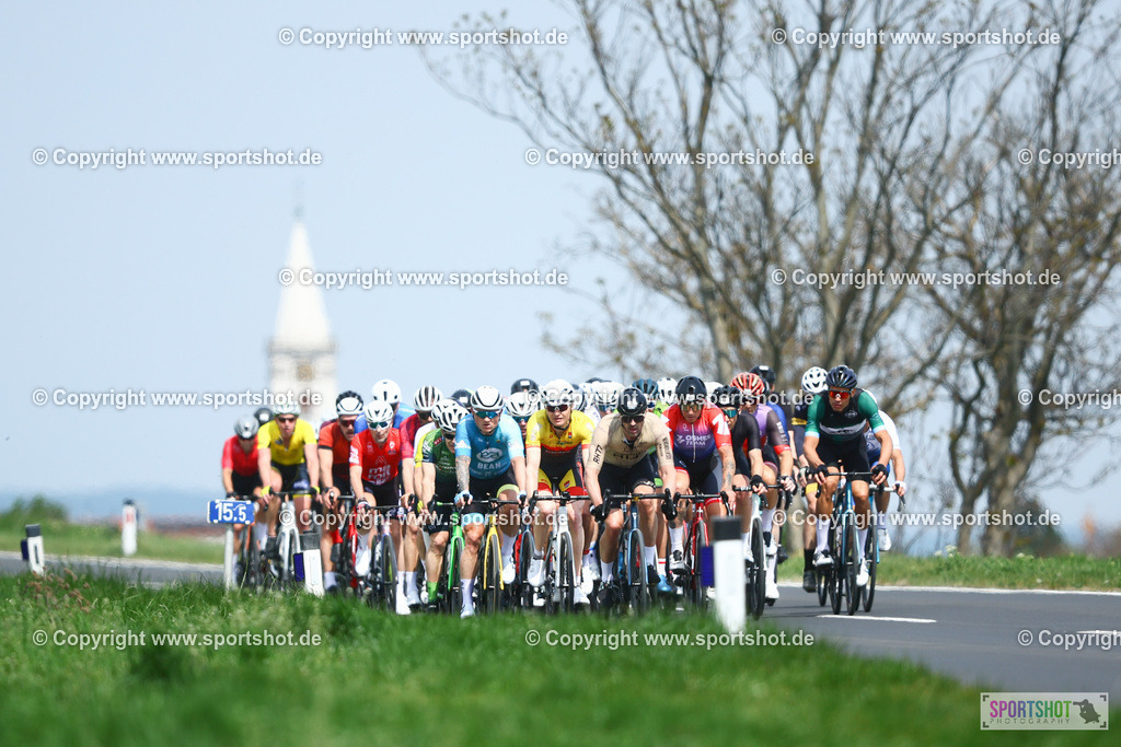 562_TRA55791 | Neusiedlersee Radmarathon 2026@sportshot_your_pictrs #yourpictures#roadtowm2029 #nrm #neusiedlerseeradmarathon #neusiedlersee #neusiedlerseetourismus #burgenland #mörbisch #nrm26 #burgenlandtourismus #voglundco #poweredbyburgenlandtourismus #radsport #rad #marathon #ucigranfondo #visitburgenland #ucigranfondoworldseries