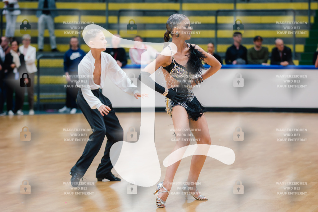 Hessen Tanzt WDSF Open Junior II Latin 2nd (211) Kristiyan Donchev _ Martina Kondaklieva (Bulgaria)-2025-05-18-5530 | Webshop for digital downloads and prints of dance sport, event & show photographer Julian Link - Realisiert mit Pictrs.com