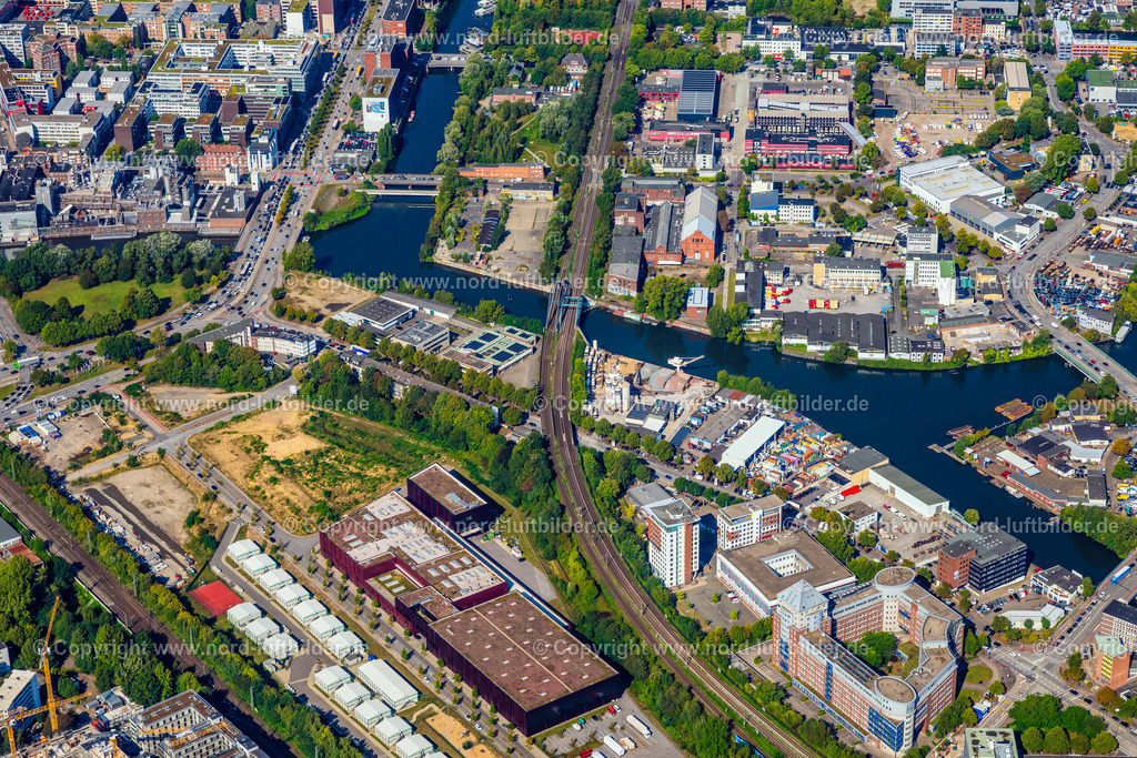 Hamburg_Rothenburgsort_ELS_8303200925 | HAMBURG 20.09.2025 Entwicklungsgebiet "Neuer Huckepackbahnhof der Industriebrache an der Billstraße im Stadtteil Rothenburgsort in Hamburg. // Development area "New piggyback station on the industrial wasteland at Billstrasse in the Rothenburgsort district of Hamburg. Foto: Martin Elsen