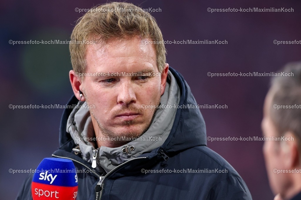 FCB18102501066 | Maximilian Koch
Fotograf aus NRW, Wuppertal. Sportfotograf und
Kooperationspartner bei Imago-Images und dpa-picture alliance.
Fotografie mit Leidenschaft zum Sport.