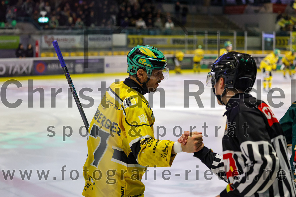 2025-12-19_012_TSV_Erding_gegen_Toelzer_Loewen | Erding, Deutschland, 19.12.2025:Eishockey, Oberliga Süd 2025 / 2026, 27. Spieltag, TSV Erding gegen Tölzer Löwen, Endergebnis: 2:5Sandro Schönberger (Tölzer Löwen, #27)Foto: Christian Riedel / fotografie-riedel.net