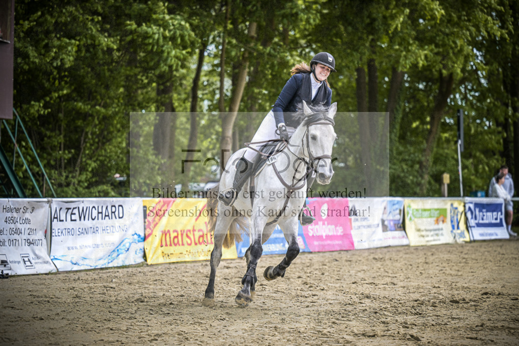 DOS_2302 | Entdecke hochwertige Reitturnierfotos von Foto Oger. Professionell, emotional und authentisch – jetzt Lieblingsmomente im Shop bestellen.Deutschlandweite Turnierfotografie. - Realisiert mit Pictrs.com