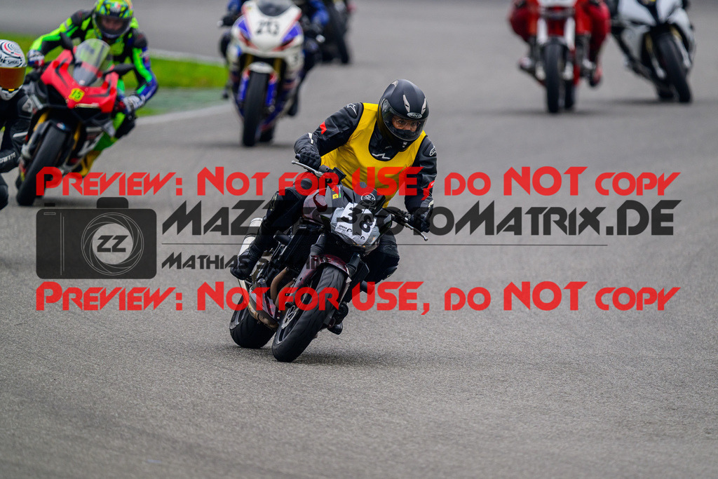 MaZZes_FotoMatrix_240521_6007705_1912 | GELB