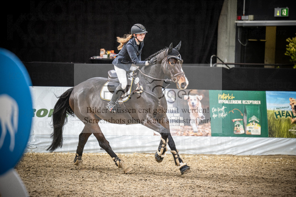 DOS_1729 | Entdecke hochwertige Reitturnierfotos von Foto Oger. Professionell, emotional und authentisch – jetzt Lieblingsmomente im Shop bestellen.Deutschlandweite Turnierfotografie. - Realisiert mit Pictrs.com