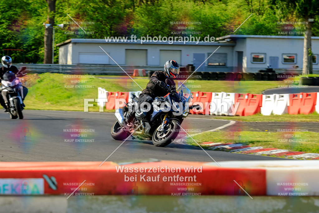 _OTO1445 | Hier findet Ihr Bilder von Touristenfahrten auf der Nürburgring Nordschleife oder von anderen Veranstaltungen die ich besucht habe. Viel Spass beim Durch Schauen 