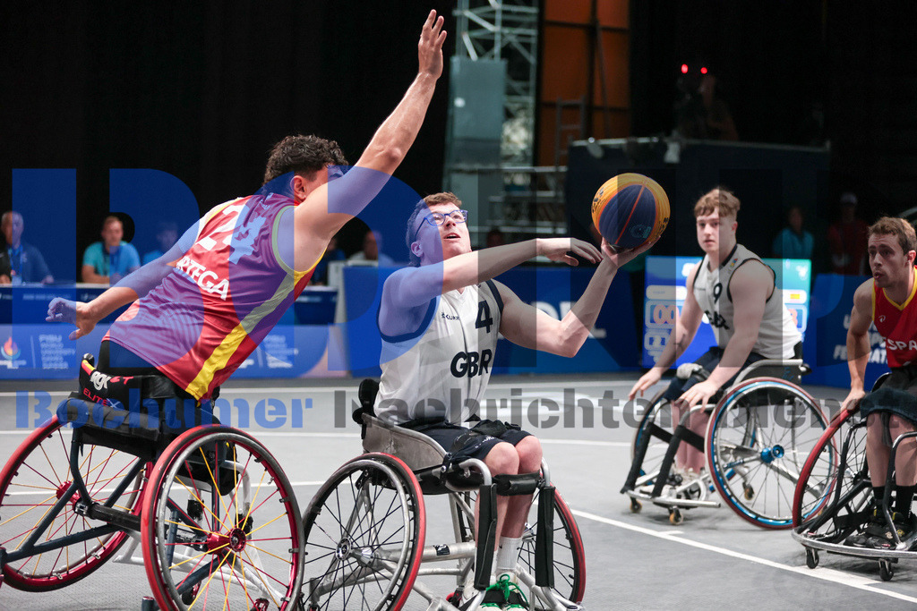 SES_RRG3x320250720-193 | bond - Realisiert mit Pictrs.com