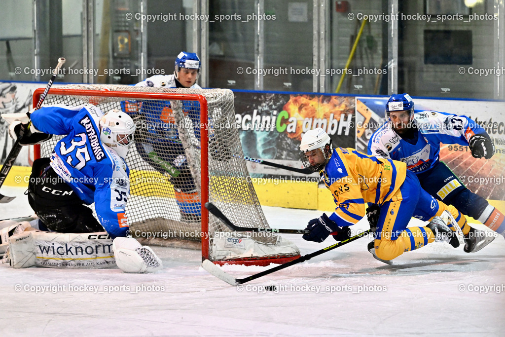 ESC SPARKASSE STEINDORF vs. 1. EHC ALTHOFEN | #35 Mayrobnig Marco ESC Steindorf, #11 Witting Samuel EHC Althofen, #43 Oraze Martin ESC Steindorf, ESC SPARKASSE STEINDORF vs. 1. EHC ALTHOFEN, ESC SPARKASSE STEINDORF vs. 1. EHC ALTHOFEN am 30.11.2025 in Steindorf (Ossiachersee Halle), Austria, (Photo by Bernd Stefan)