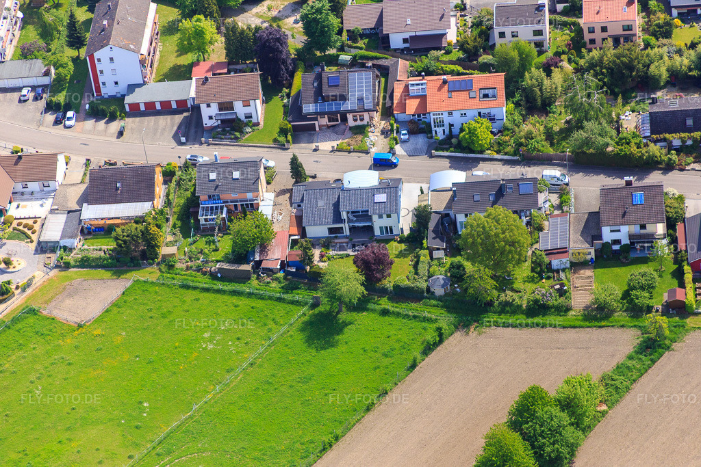 Luftbild: Konrad-Adenauer-Ring in Hagenbach im Bundesland Rheinland-Pfalz in Deutschland. Foto: IMG_078534.jpg vom 08.05.2015 durch Werner Riehm/FLY-FOTO.de