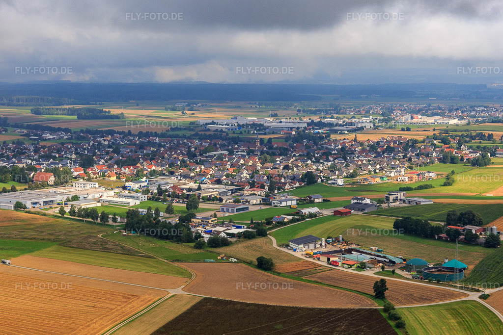 Biogas Seedorf | Luftbild: Biogas Seedorf im Ortsteil Seedorf in Dunningen im Bundesland Baden-Württemberg in Deutschland. Foto: IMG_128670.jpg vom 27.08.2021 durch Werner Riehm/FLY-FOTO.de - Realisiert mit Pictrs.com