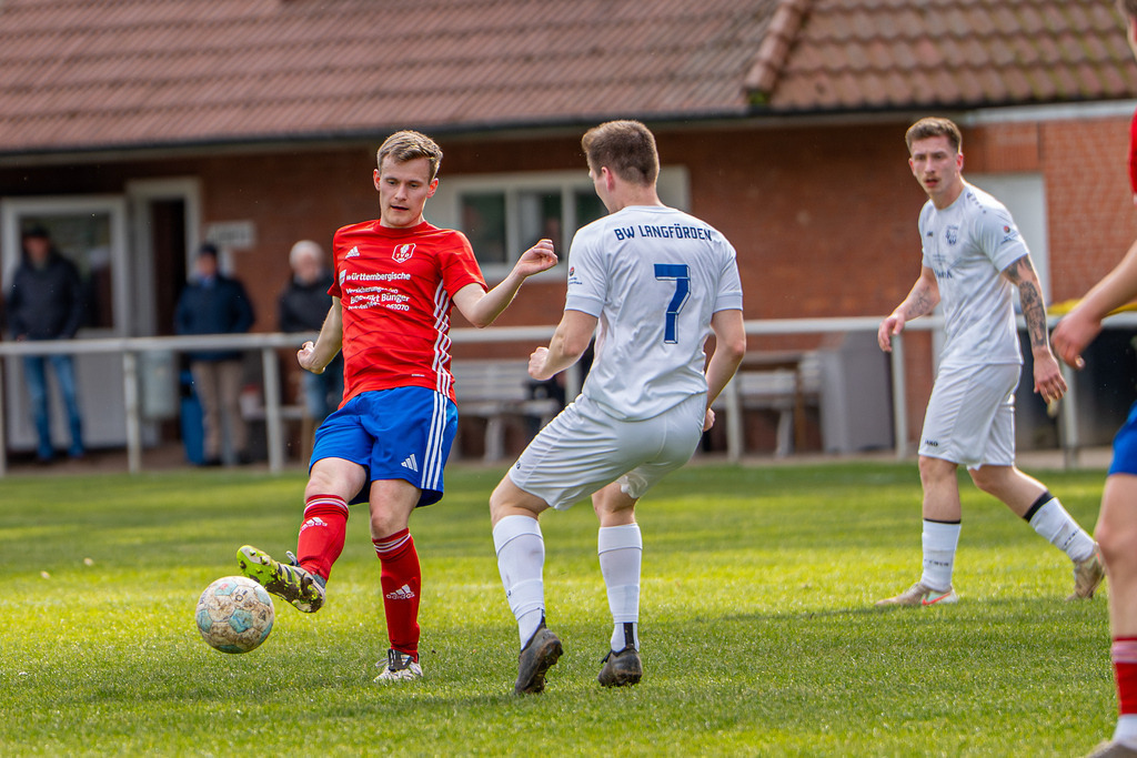 Fußball I Herren I Saison 2025-2026 I Halbfinale Kreispokal VEC I  BW Langförden - TV Dinklage II I 19129 | jns.sportfotos - Realisiert mit Pictrs.com