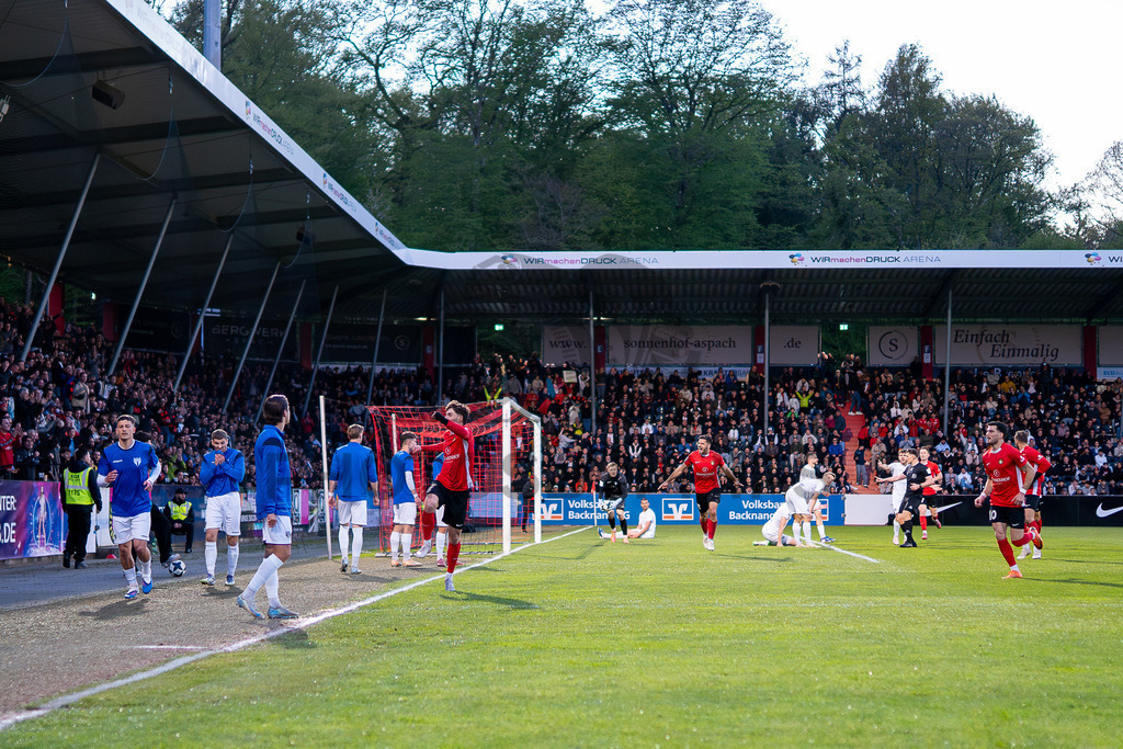 SG Sonnenhof Großaspach vs. SGV Freiberg, Fussball, Regionalliga Suedwest, 30. Spieltag, 22.04.2026 | #,SG Sonnenhof Großaspach vs. SGV Freiberg, Fussball, Regionalliga Suedwest, 30. Spieltag, 22.04.2026