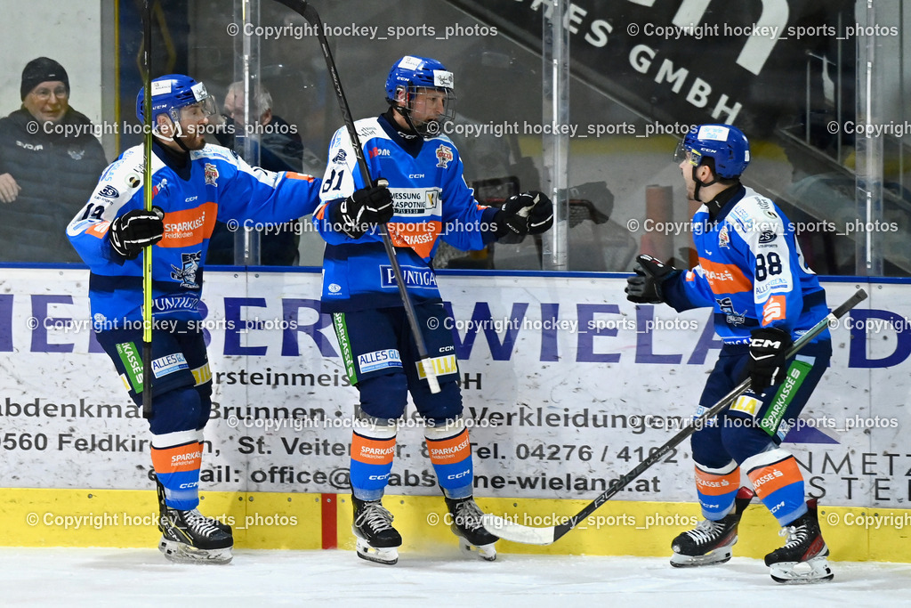 ESC SPARKASSE STEINDORF vs. EHC Althofen | Jubel ESC Steindorf, #19 Friedrich Lukas ESC Steindorf, #81 Cimzar Tadej ESC Steindorf, #88 Groyer Fabian ESC Steindorf, ESC SPARKASSE STEINDORF vs. EHC Althofen, ESC SPARKASSE STEINDORF vs. EHC Althofen am 06.03.2026 in Steindorf (Ossiachersee Halle), Austria, (Photo by Bernd Stefan)