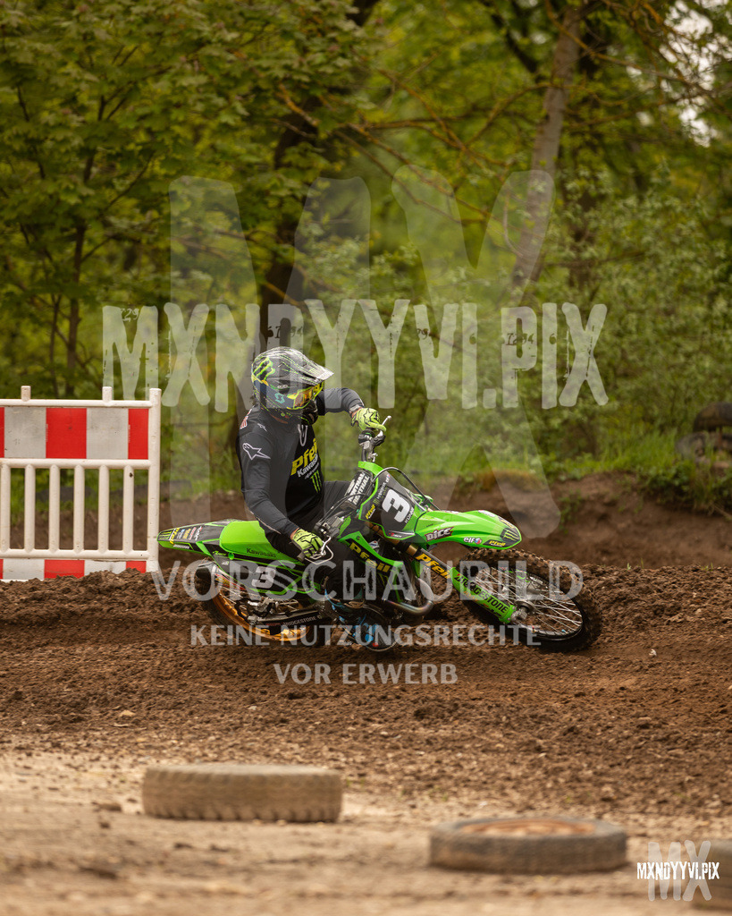 866A5886 | mxndyyvipix