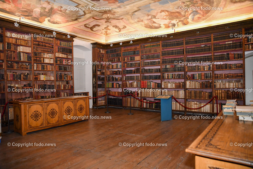 Stift Lambach_ Bibliothek_ 25.08.2022-31 | 25.08.2022, Lambach, AUT, Stift Lambach, Bibliothek, im Bild Bibliothek