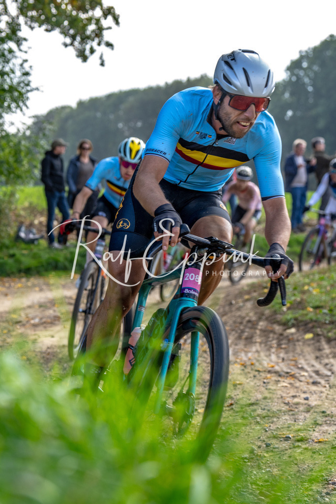 Ralf Eppink Photography 20251012_DSC04463 | Sportfotografie, Eventfotografie, Porträtfotografie, Radsport Fotograf, Triathlon Fotograf, Düsseldorf Fotograf, Köln Fotograf, Actionfotografie, Teamfotografie, Peoplefotografie, Business Portraits, Veranstaltungsfotografie, Reportagefotografie - Realisiert mit Pictrs.com
