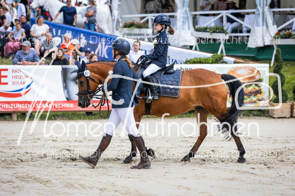 BHO-Führzügel1-002 | MomenTaufnahmen Pferdesportfotos