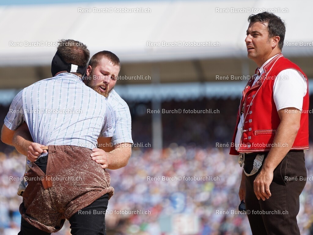 160 | René Burch leidenschaftlicher Fotograf aus Kerns in Obwalden.  Hier finden sie Sport, Landschaft und Natur Fotografie.
 - Realisiert mit Pictrs.com