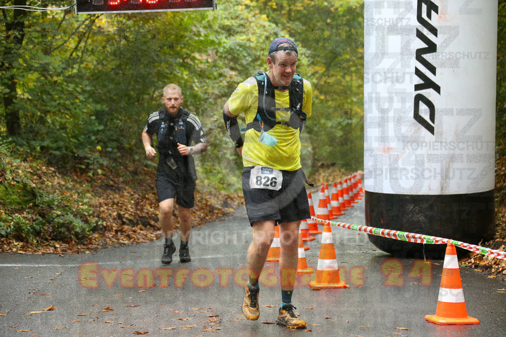 241027_1018_EX1_3768 | Sportfotografie im Rhein-Sieg Kreis, Köln, Bonn, NRW, Rheinland Pfalz, Hessen, etc. Unser Tätigkeitsfeld umfasst den Laufsport vom Volkslauf über den Marathon, Duathlon, Triathon bis zum Ultralauf wie Kölnpfad Ultra oder Schindertrail.