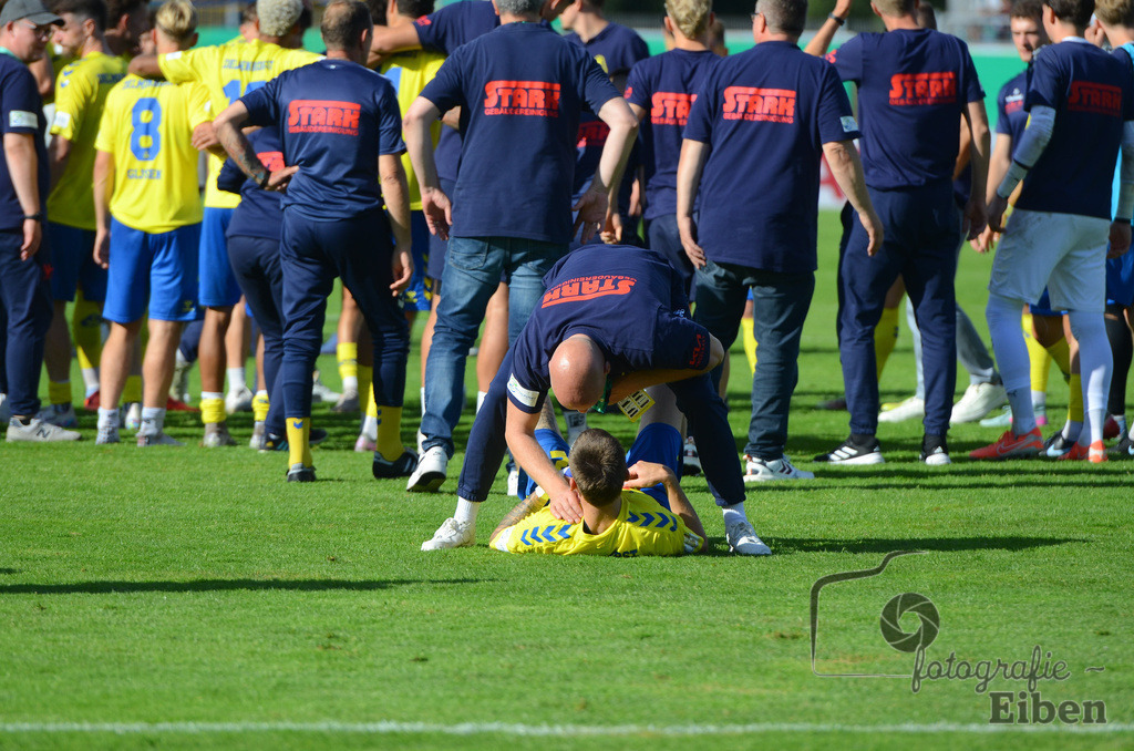 SV Atlas-Delmenhorst-Borussia Mönchengladbach | DFB-Pokal 1. Runde;SV Atlas Delmenhorst (gelb)-Borussia Mönchengladbach (schwarz) am 17.08.2025 in Oldenburg (Marschweg-Stadion), Photo: Philip Eiben 2025 - Realisiert mit Pictrs.com