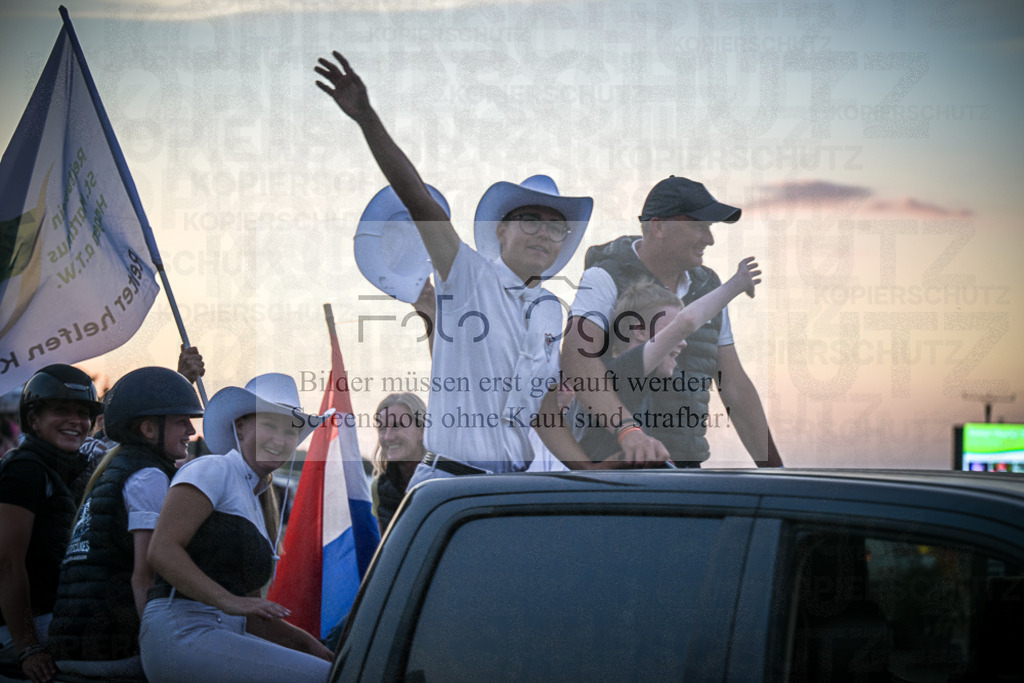 DOS_0031 | Entdecke hochwertige Reitturnierfotos von Foto Oger. Professionell, emotional und authentisch – jetzt Lieblingsmomente im Shop bestellen.Deutschlandweite Turnierfotografie. - Realisiert mit Pictrs.com