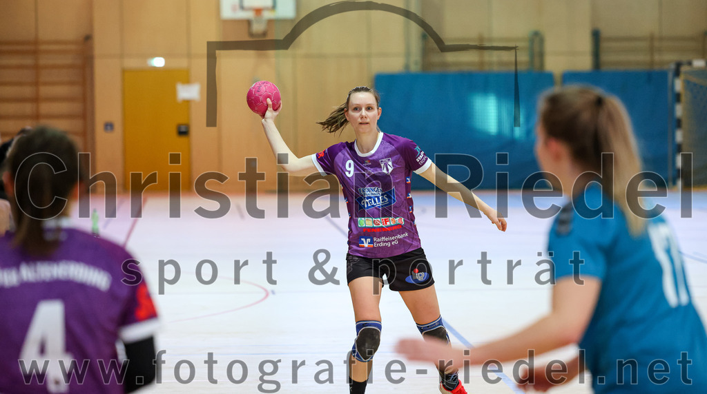2023-03-11_025_SpVgg_Altenerding_gegen_SSG_Metten_Frauen | Erding, Deutschland, 11.03.2023:
Handball, Bezirksoberliga Frauen Altbayern 2022 / 2023, 13. Spieltag, SpVgg Altenerding gegen SSG Metten, Endergebnis: 32:26

Julia Kranich (SpVgg Altenerding, #9)

Foto: Christian Riedel / fotografie-riedel.net