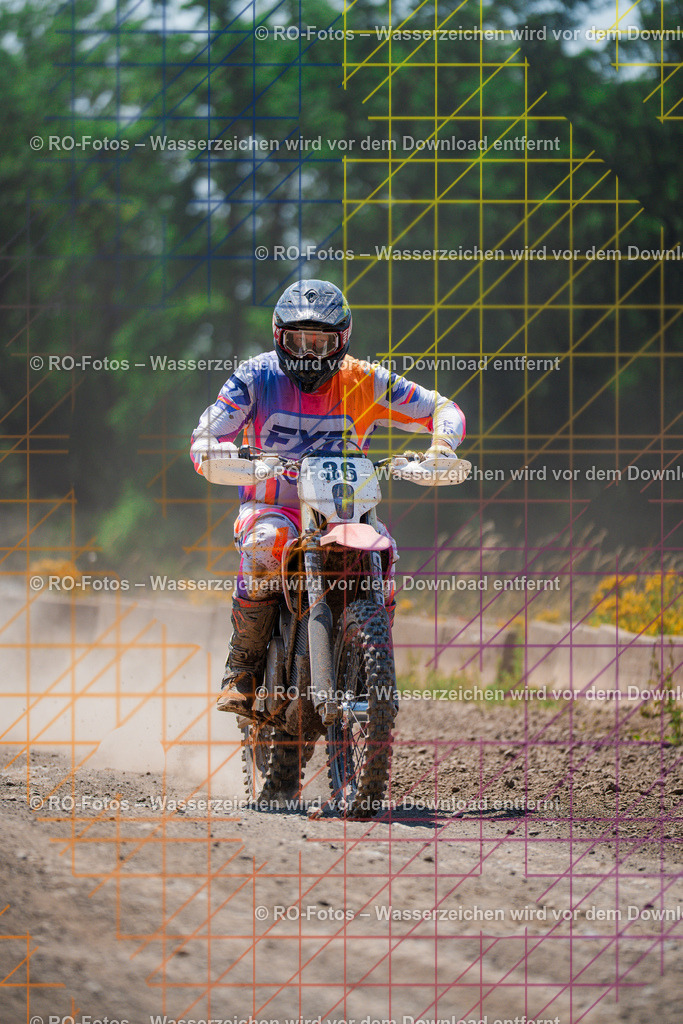 5 Lauf Schlüchtern IGE 2026-835 | Sportfotografie von RO-Fotos: Motorsport, Motocross, Enduro, Laufveranstaltungen und Triathlon. Professionelle Fotos von Sportlern und Events. - Realisiert mit Pictrs.com